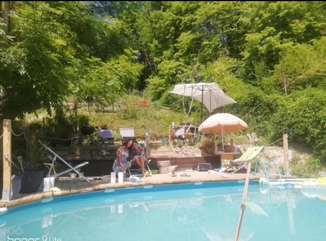 La Cabane Des Trappeurs Crépy-en-Valois Buitenkant foto